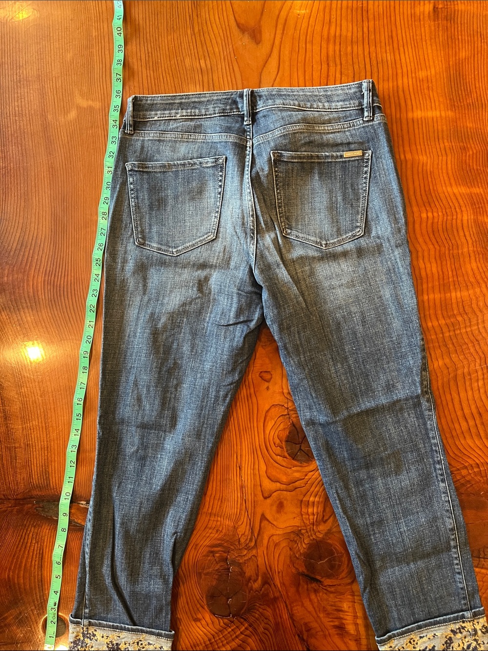 White House Black Market Dark Blue Cropped Jeans with Cuffed Floral Trim - Picture 3 of 3
